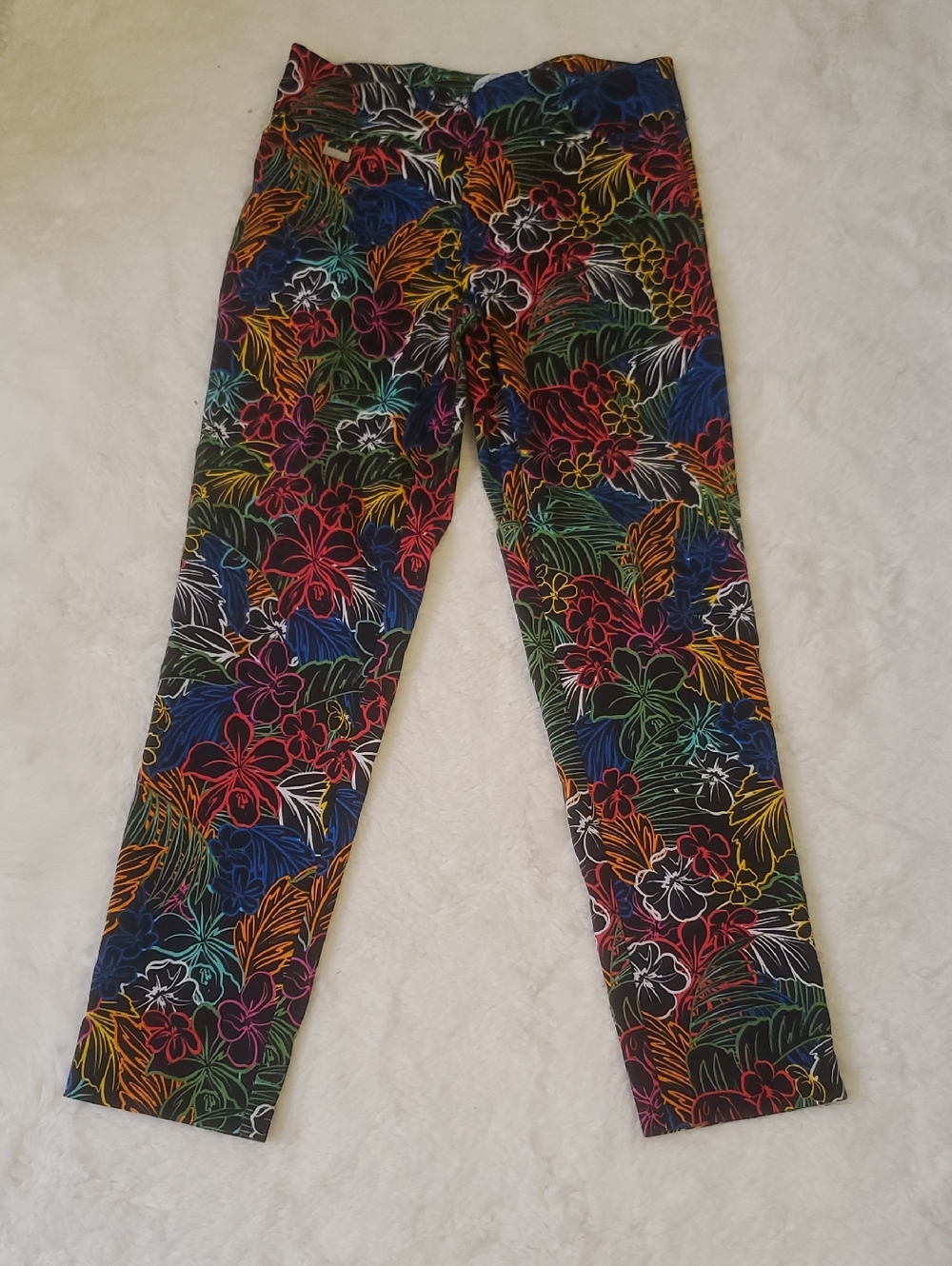Peck & Peck Black Tropical Floral Leggings with Multicolor Print